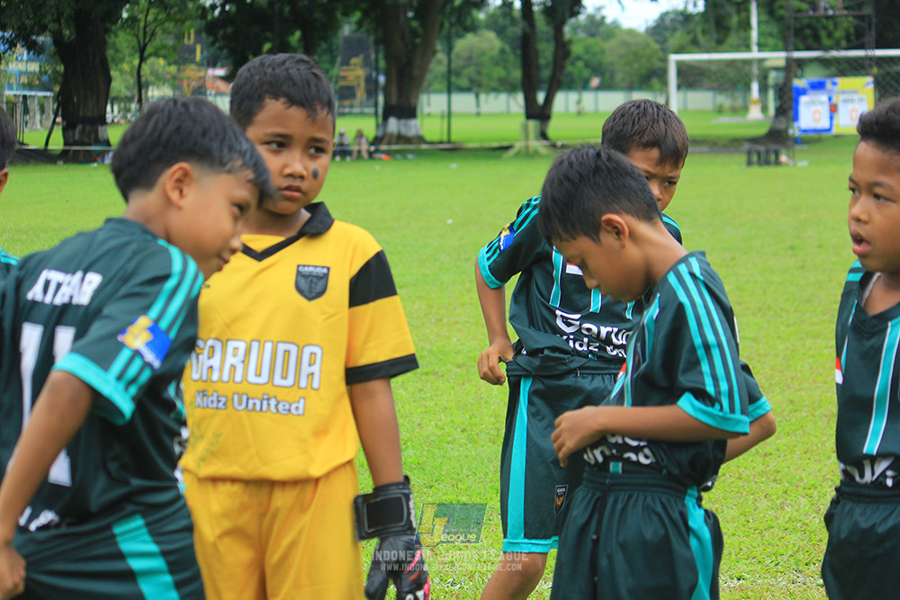 u11 120426 grand young kids vs garuda kidz united