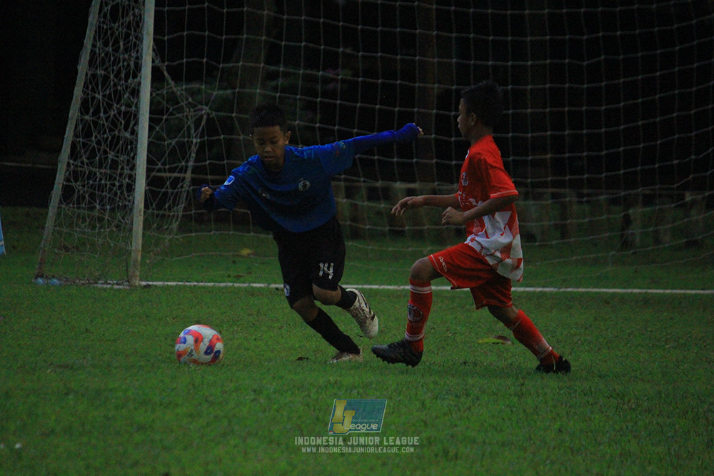 u11 120426 indonesia muda utara vs steelford united