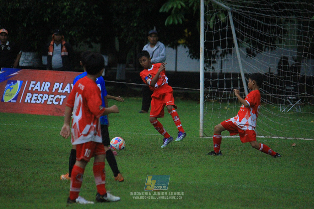 u11 120426 indonesia muda utara vs steelford united