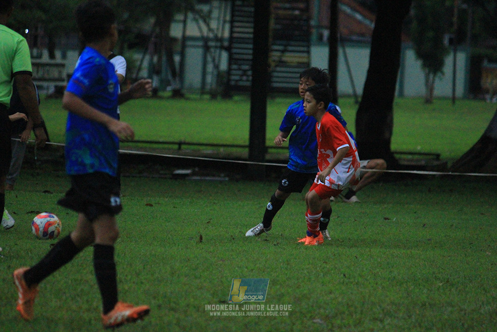 u11 120426 indonesia muda utara vs steelford united