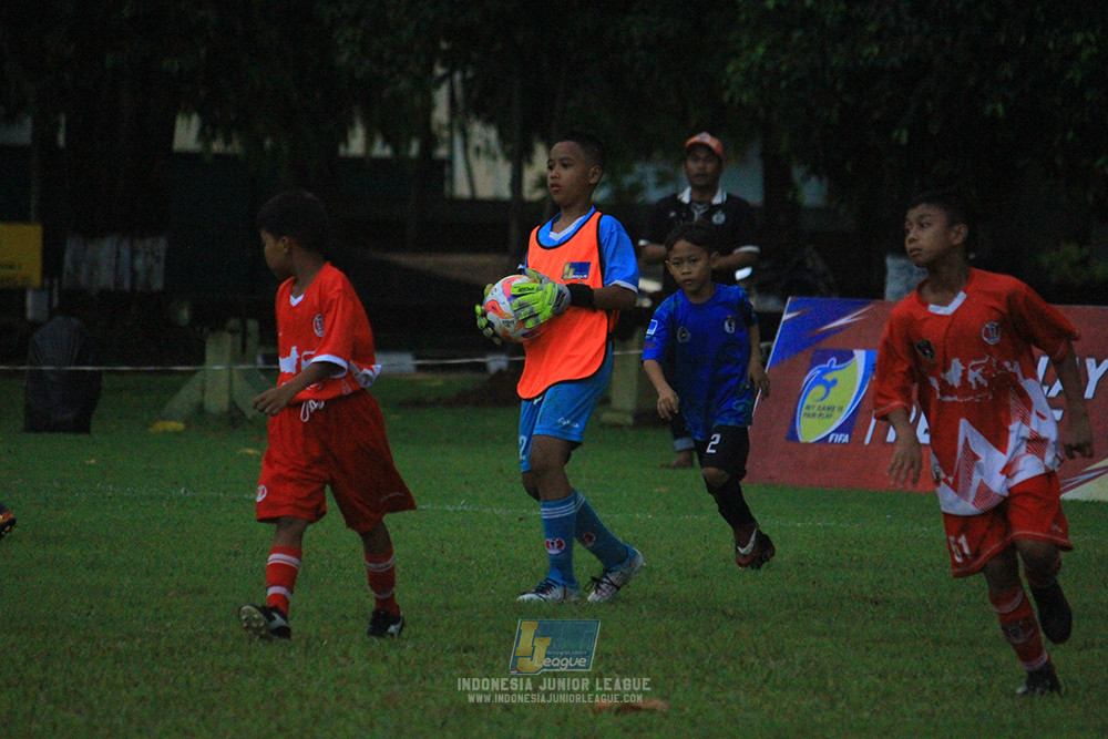 u11 120426 indonesia muda utara vs steelford united