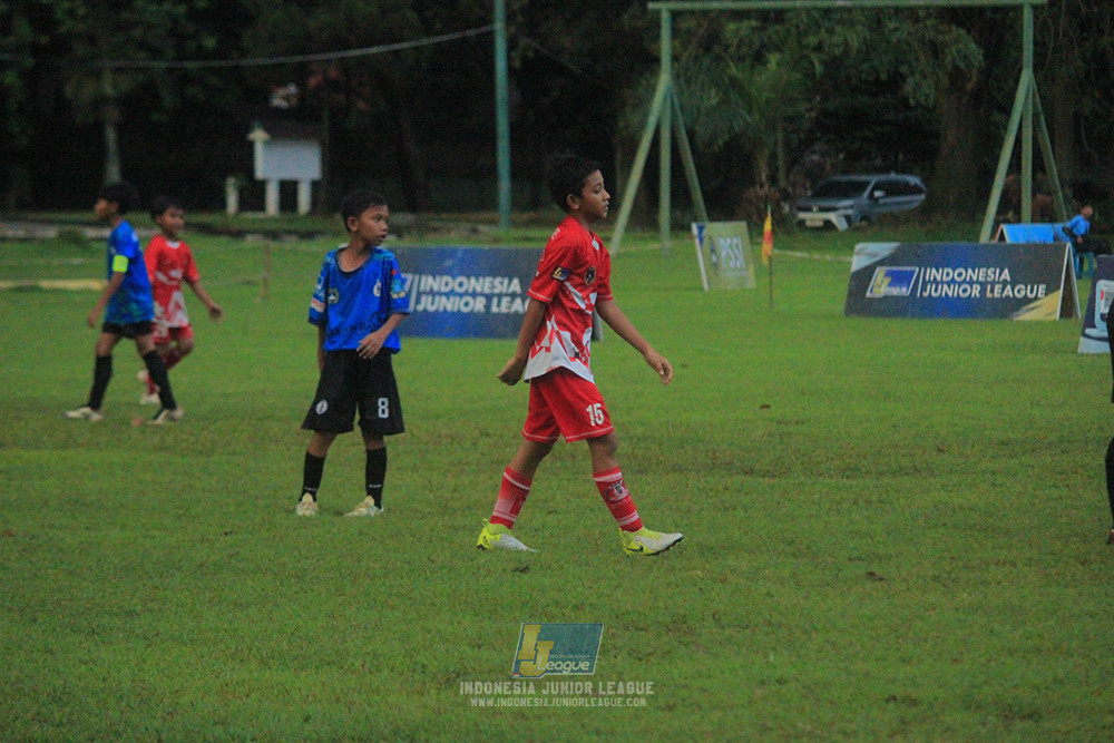 u11 120426 indonesia muda utara vs steelford united
