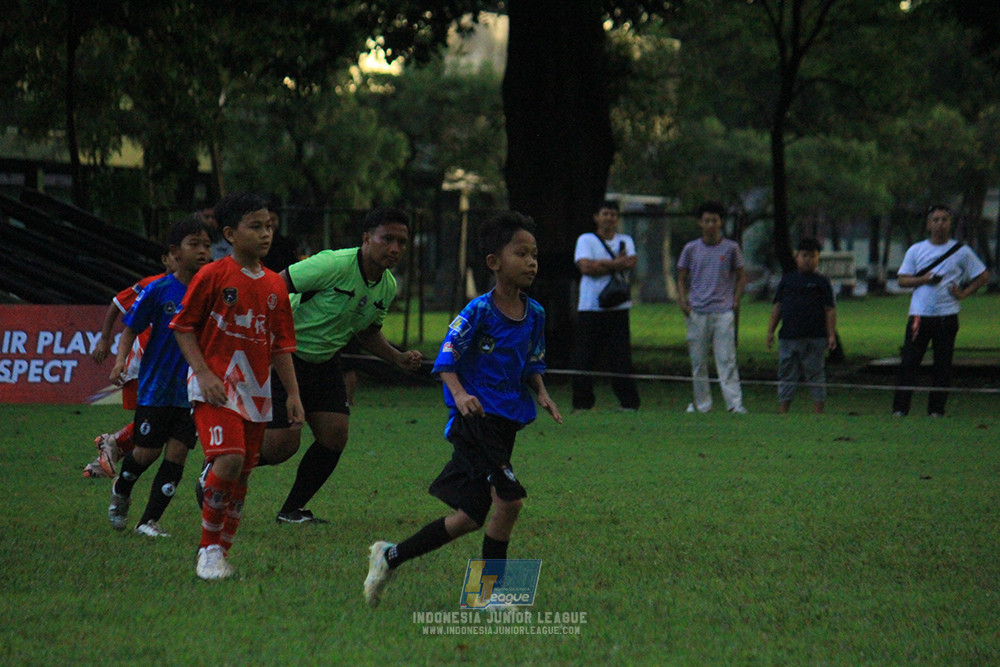 u11 120426 indonesia muda utara vs steelford united