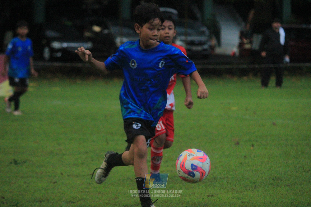 u11 120426 indonesia muda utara vs steelford united