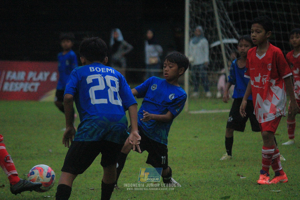 u11 120426 indonesia muda utara vs steelford united