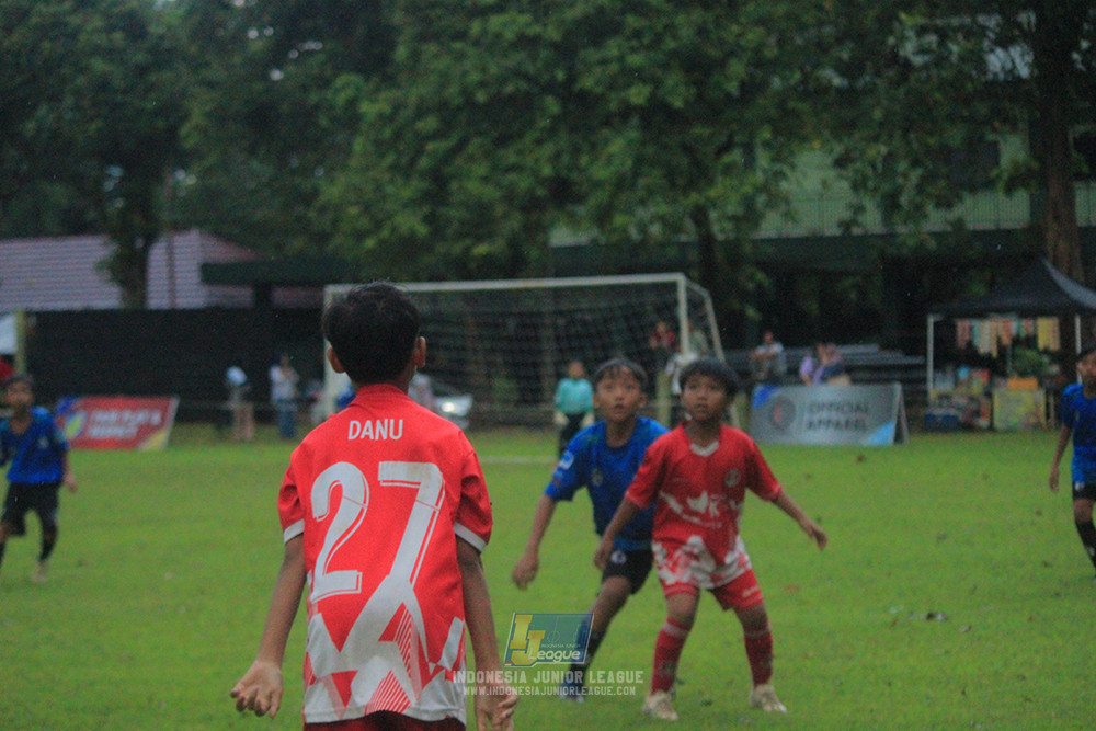 u11 120426 indonesia muda utara vs steelford united