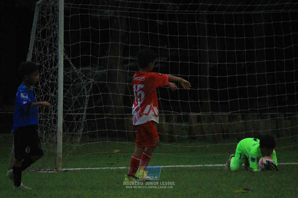 u11 120426 indonesia muda utara vs steelford united