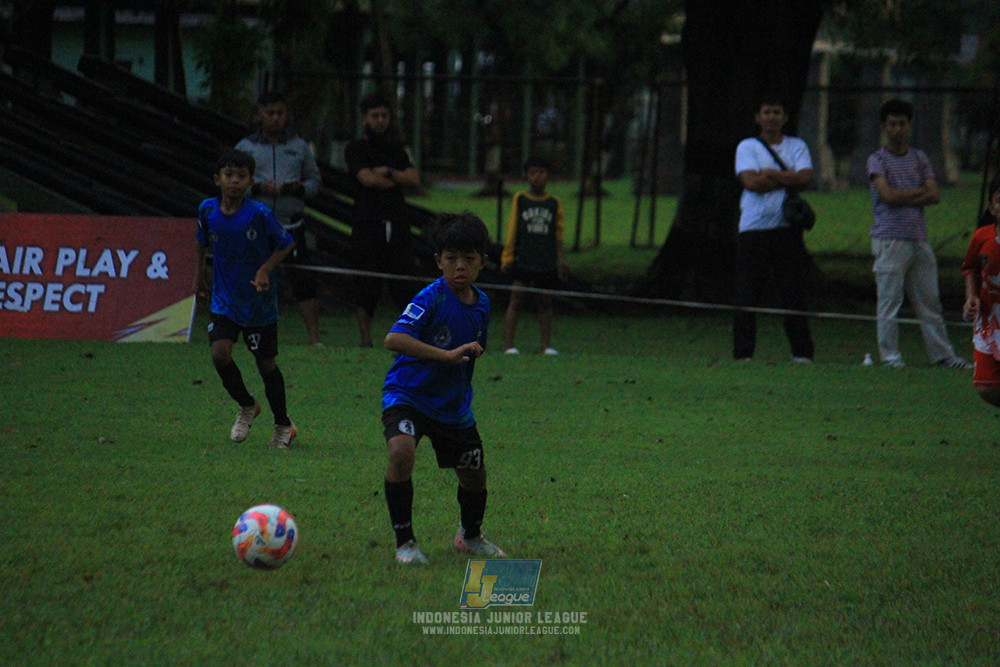 u11 120426 indonesia muda utara vs steelford united