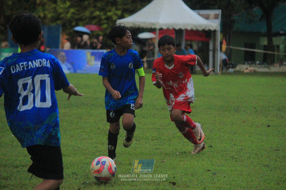 u11 120426 indonesia muda utara vs steelford united