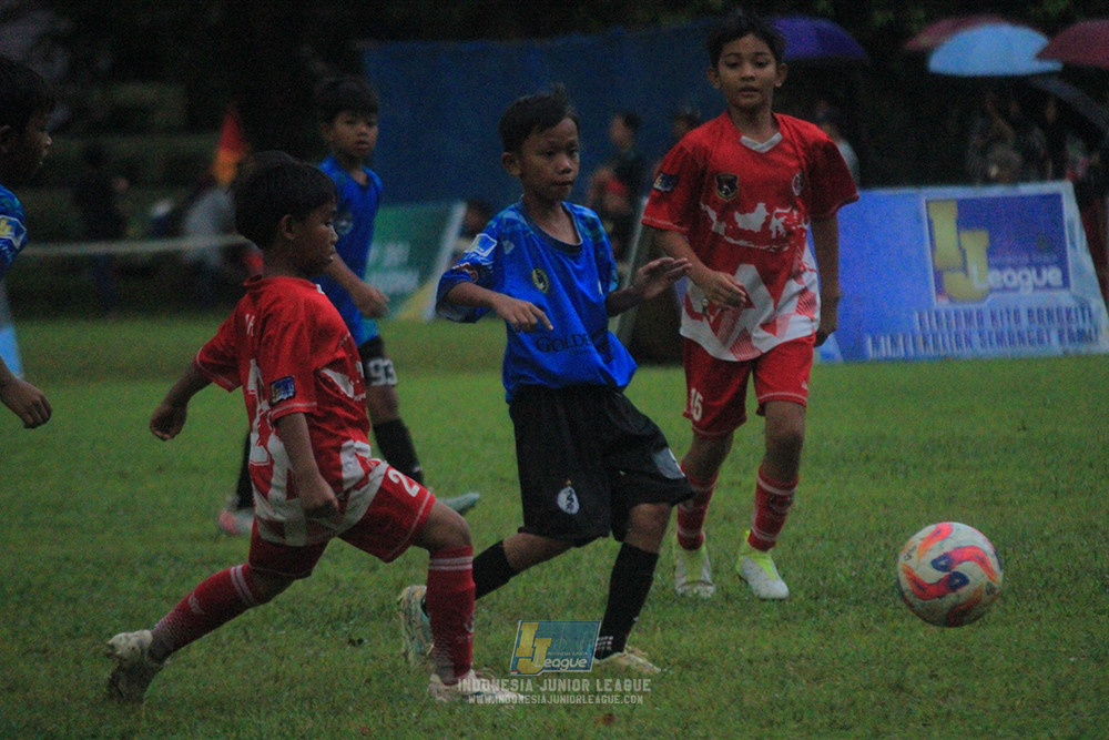 u11 120426 indonesia muda utara vs steelford united
