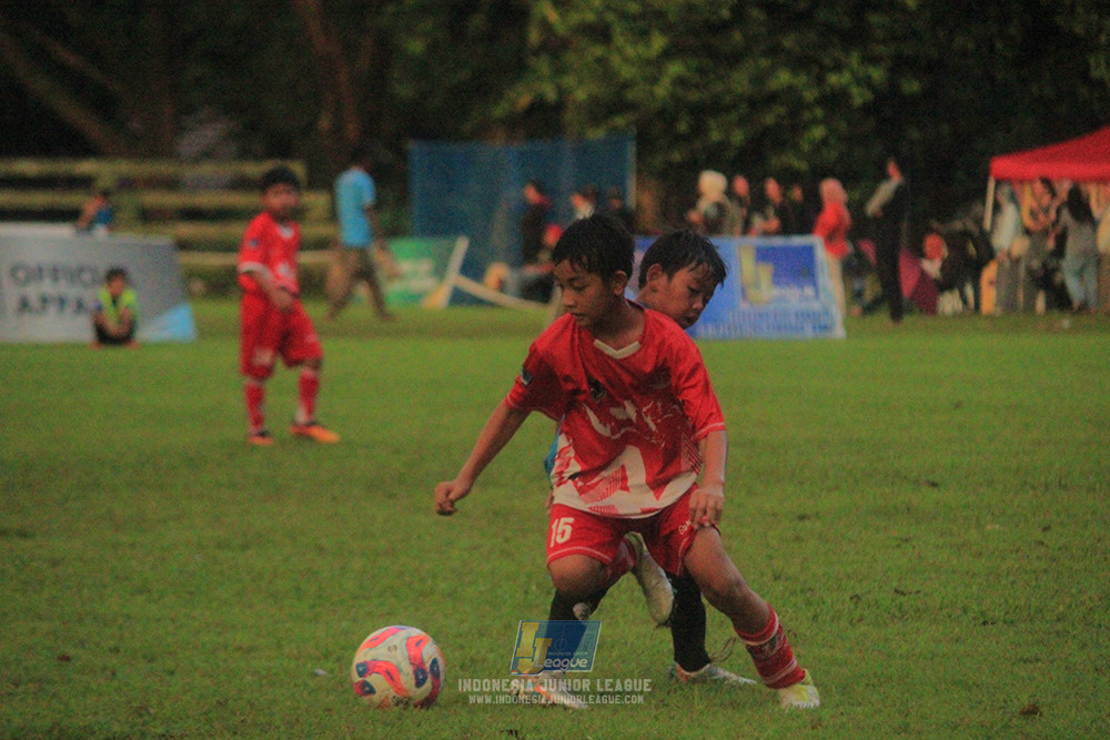 u11 120426 indonesia muda utara vs steelford united