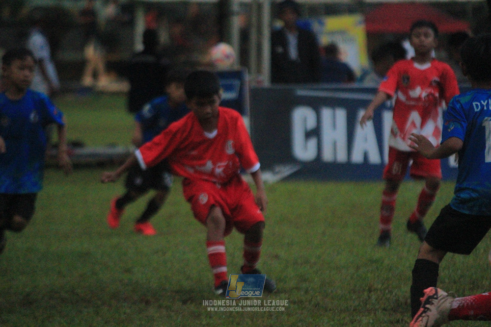 u11 120426 indonesia muda utara vs steelford united