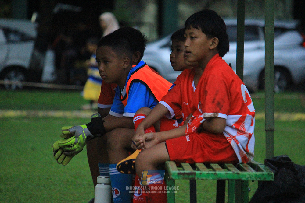 u11 120426 indonesia muda utara vs steelford united
