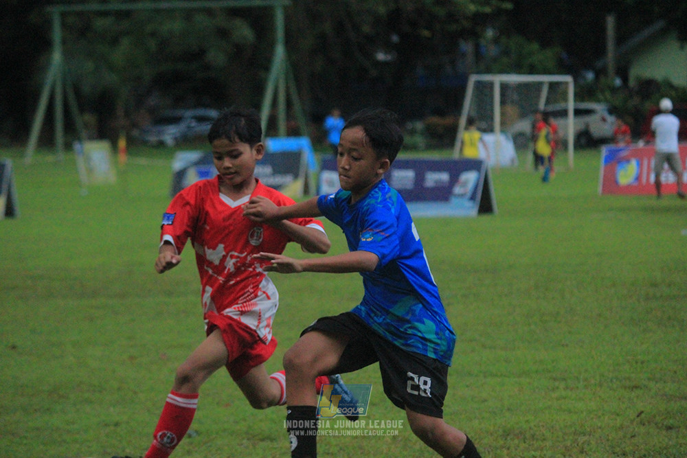 u11 120426 indonesia muda utara vs steelford united