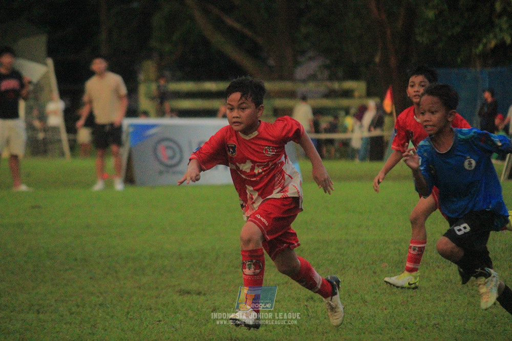 u11 120426 indonesia muda utara vs steelford united