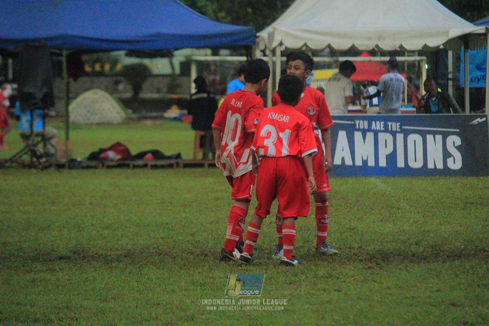 u11 120426 indonesia muda utara vs steelford united