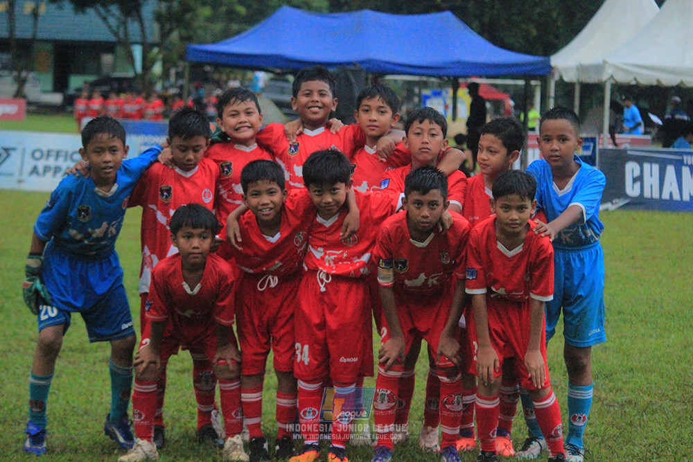 u11 120426 indonesia muda utara vs steelford united