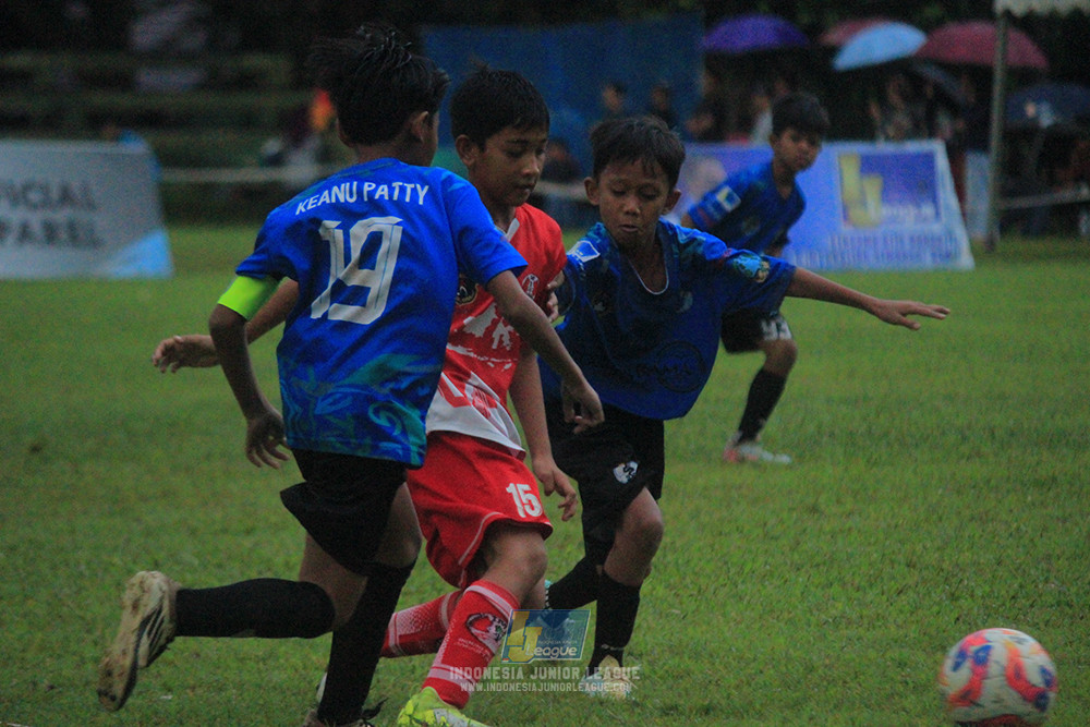 u11 120426 indonesia muda utara vs steelford united