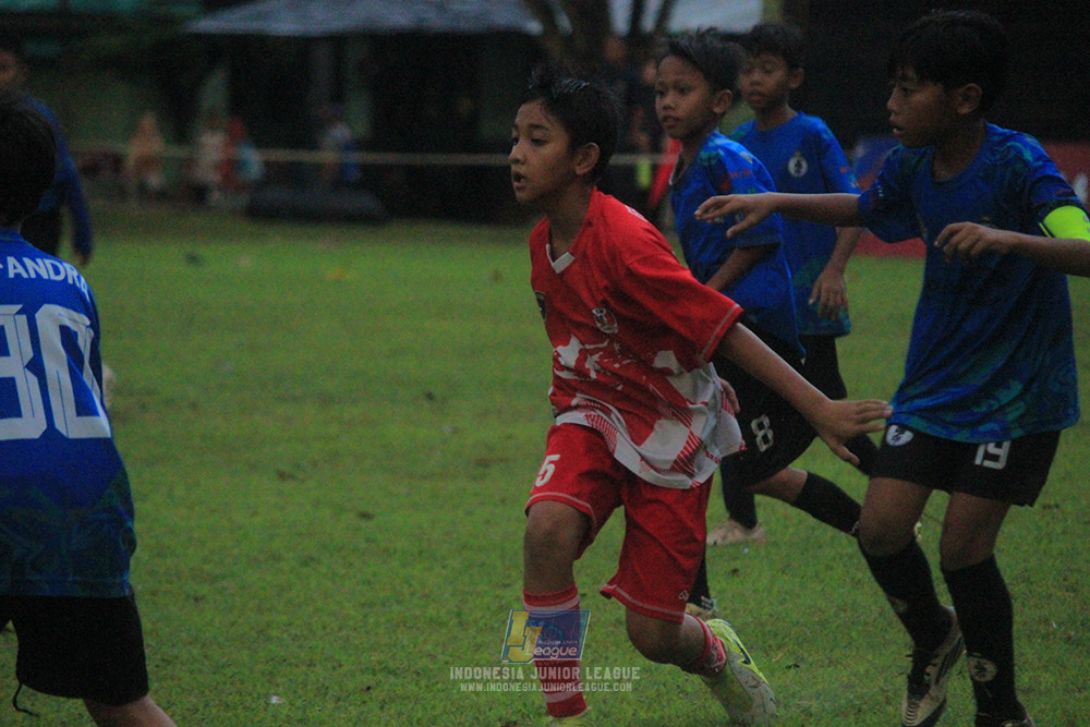 u11 120426 indonesia muda utara vs steelford united