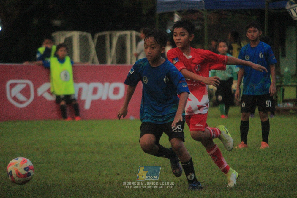 u11 120426 indonesia muda utara vs steelford united