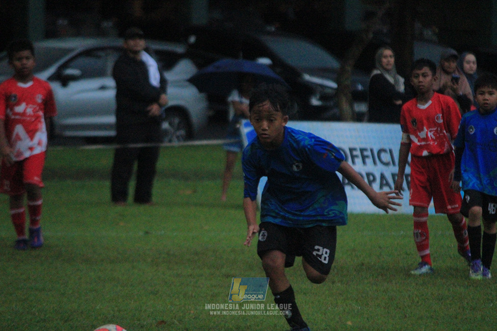 u11 120426 indonesia muda utara vs steelford united