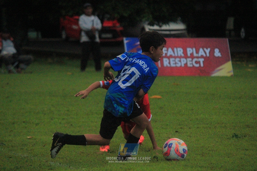 u11 120426 indonesia muda utara vs steelford united