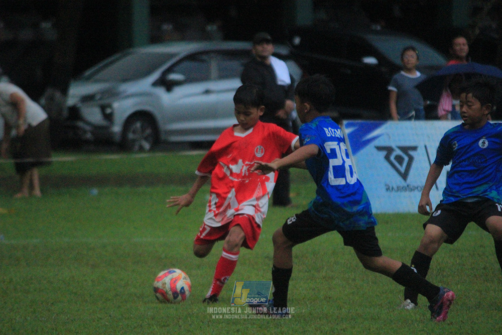 u11 120426 indonesia muda utara vs steelford united