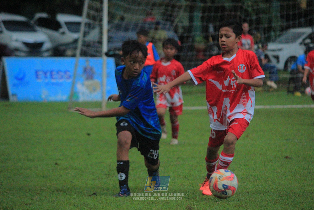u11 120426 indonesia muda utara vs steelford united