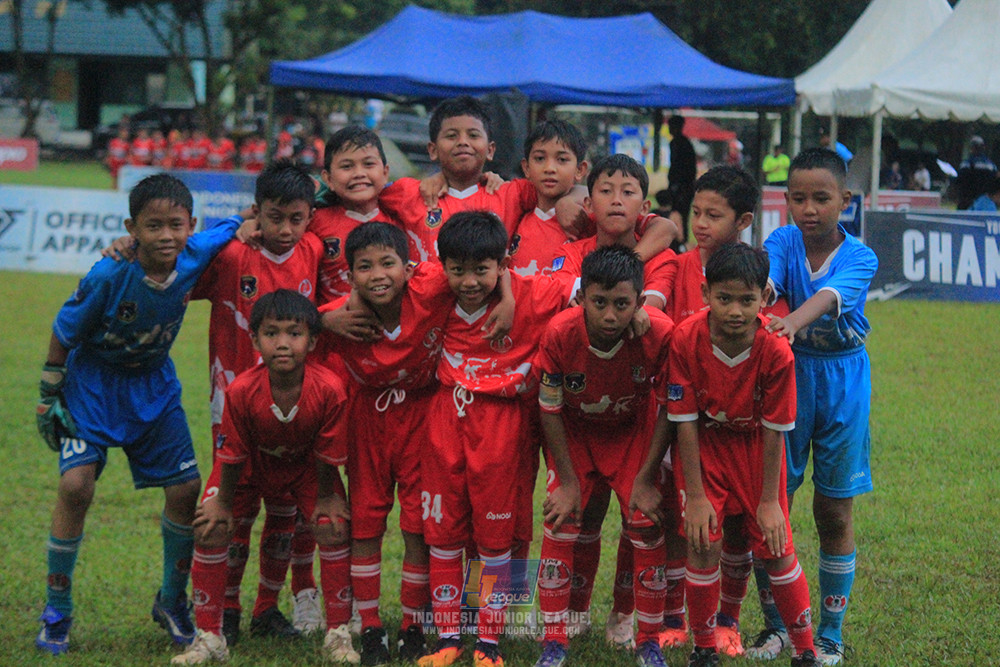 u11 120426 indonesia muda utara vs steelford united