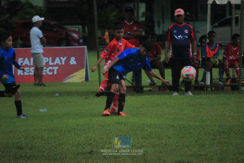 u11 120426 indonesia muda utara vs steelford united