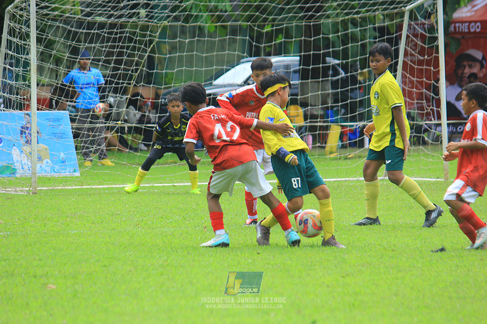 u11 120426 maesa pararaider army vs putra harapan