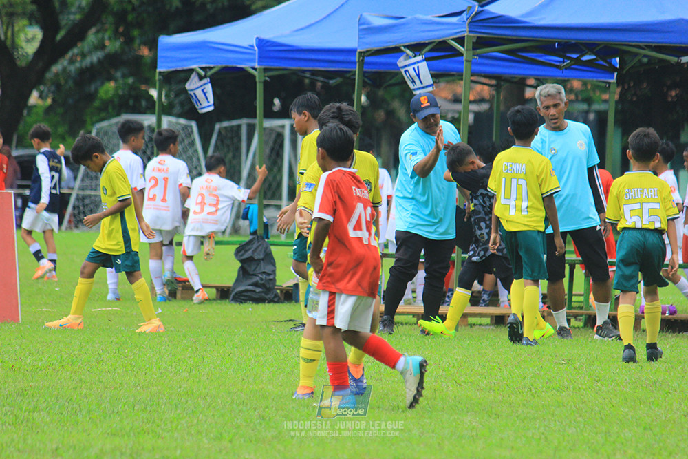 u11 120426 maesa pararaider army vs putra harapan
