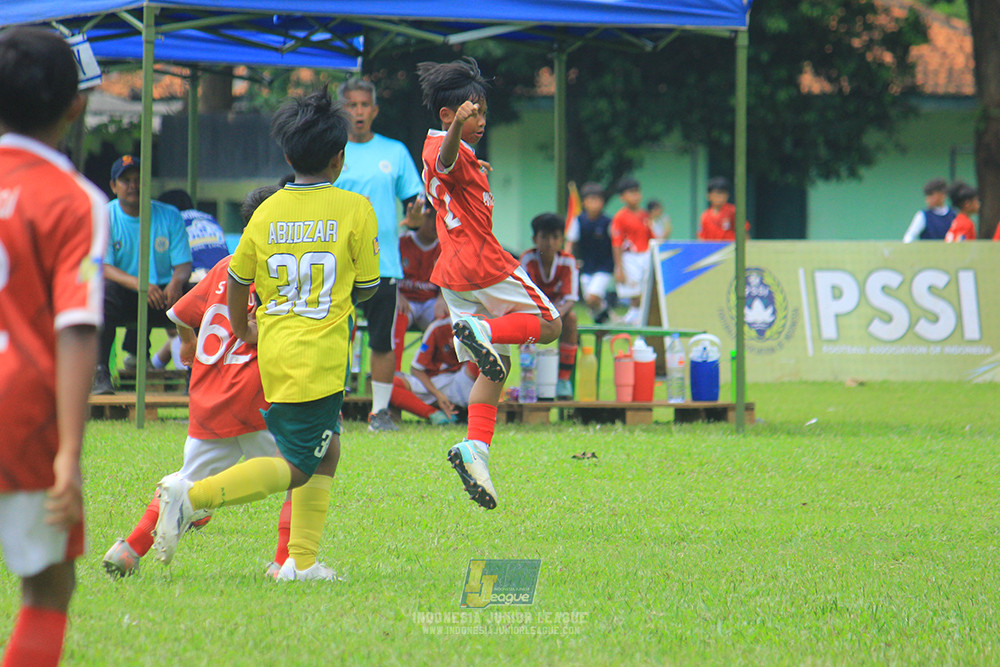 u11 120426 maesa pararaider army vs putra harapan