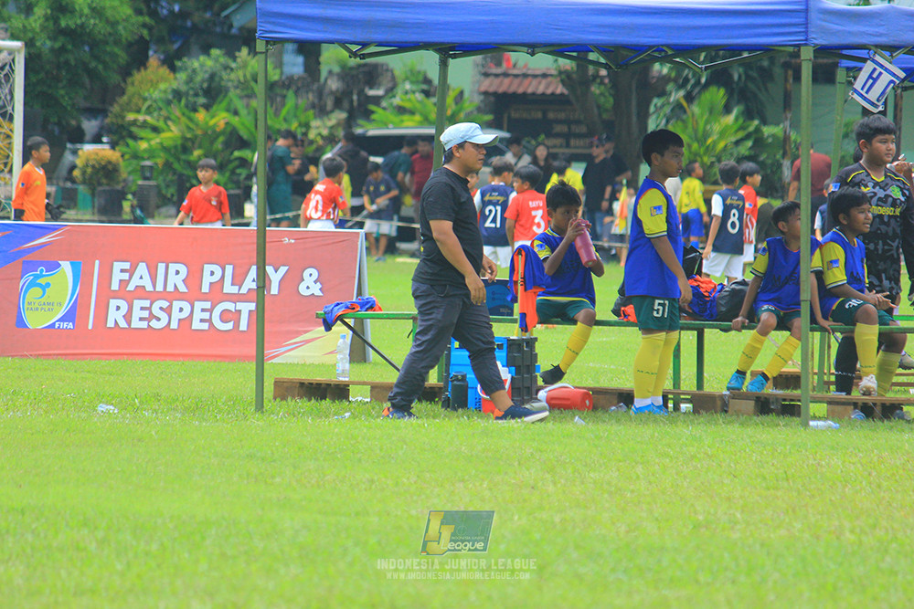 u11 120426 maesa pararaider army vs putra harapan