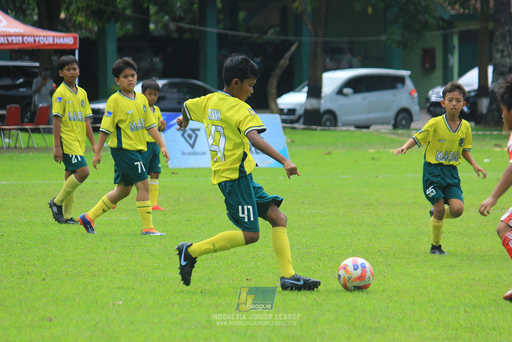 u11 120426 maesa pararaider army vs putra harapan