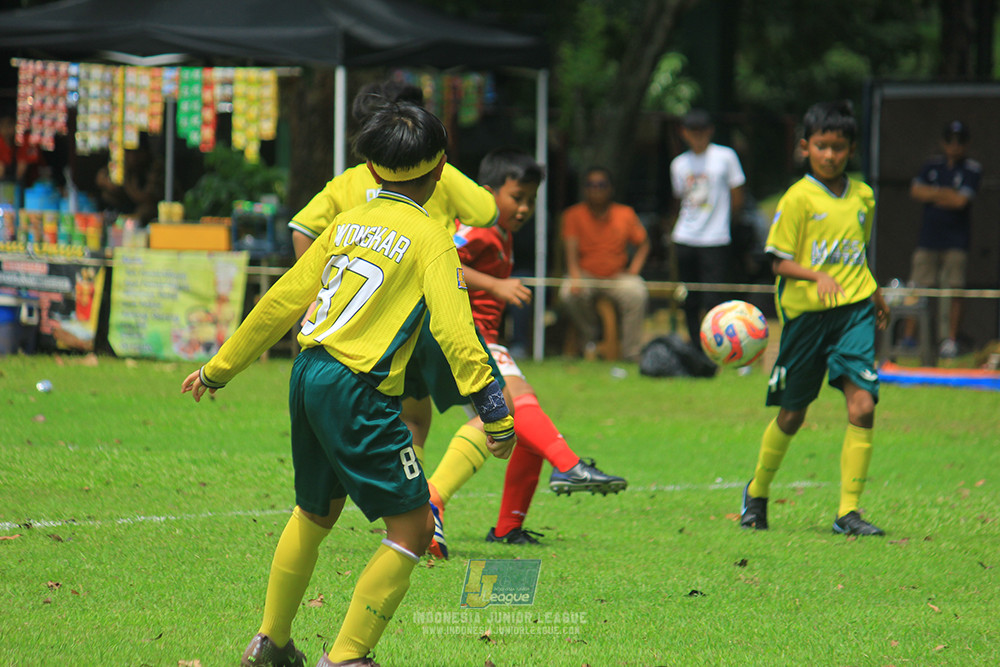 u11 120426 maesa pararaider army vs putra harapan