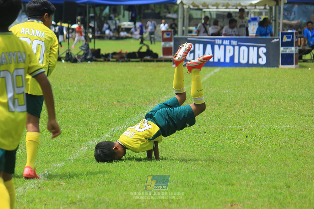 u11 120426 maesa pararaider army vs putra harapan