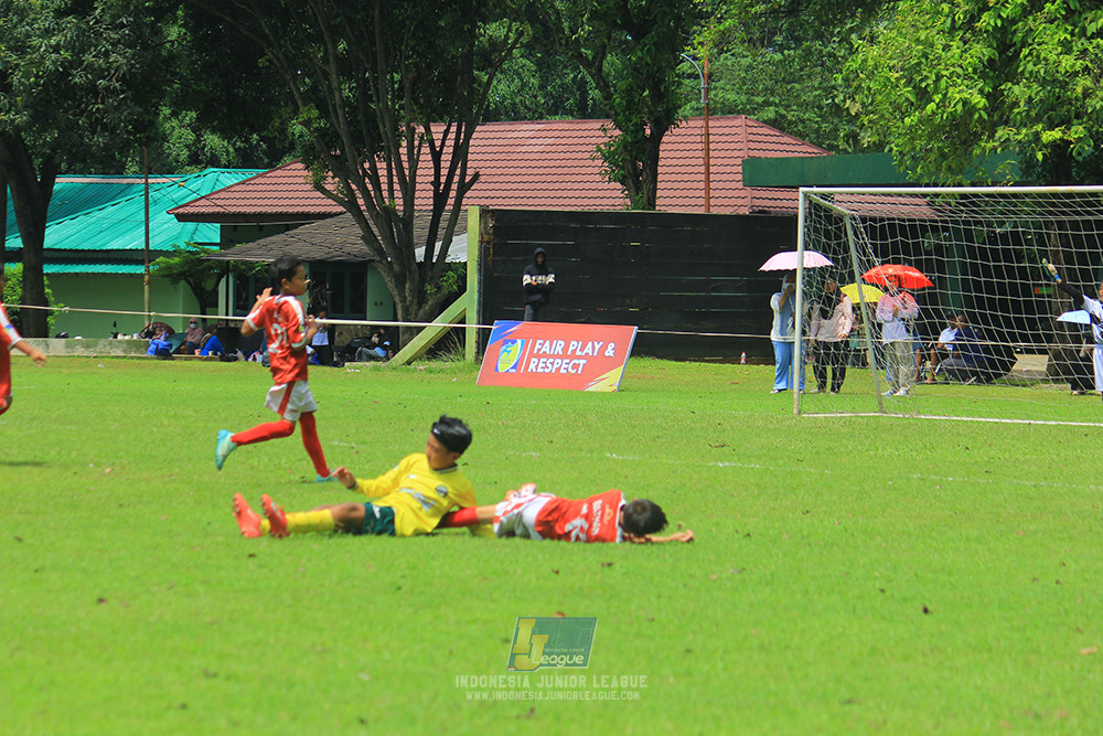 u11 120426 maesa pararaider army vs putra harapan