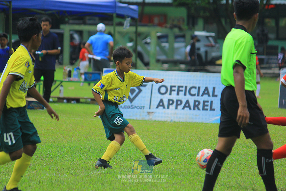 u11 120426 maesa pararaider army vs putra harapan