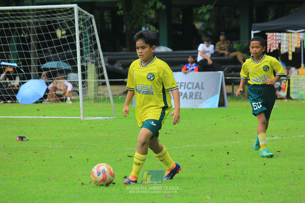 u11 120426 maesa pararaider army vs putra harapan