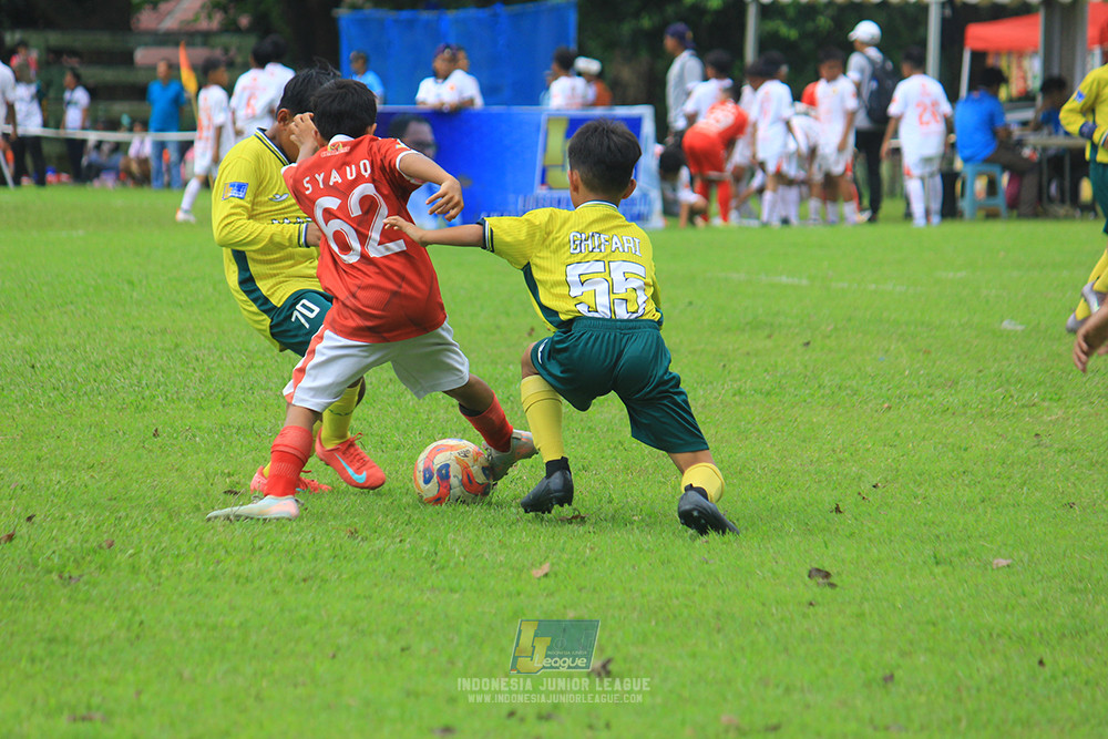 u11 120426 maesa pararaider army vs putra harapan
