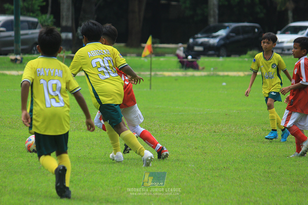 u11 120426 maesa pararaider army vs putra harapan
