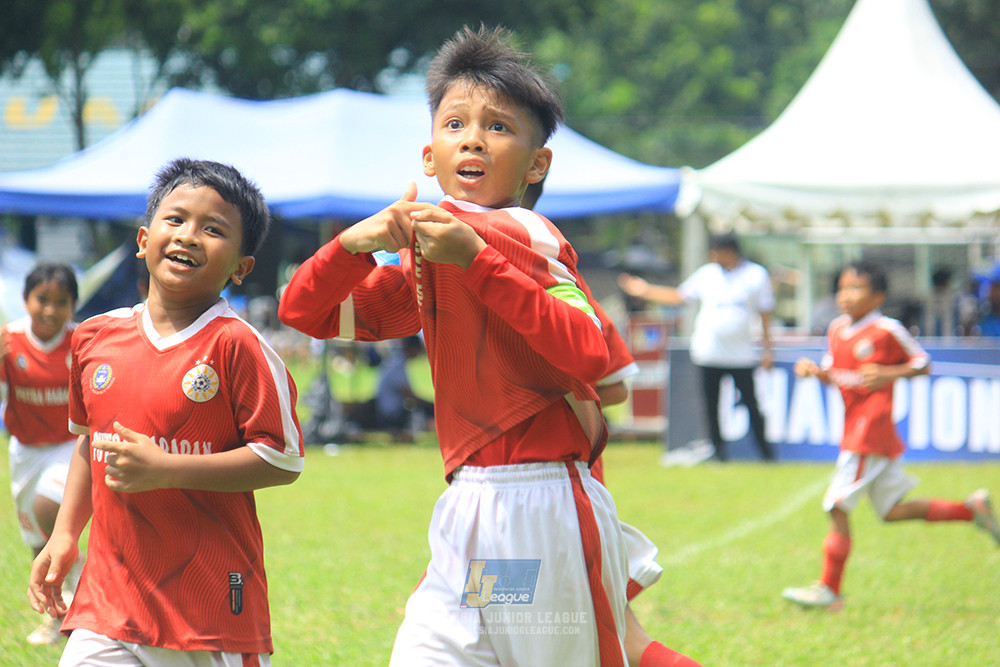 u11 120426 maesa pararaider army vs putra harapan