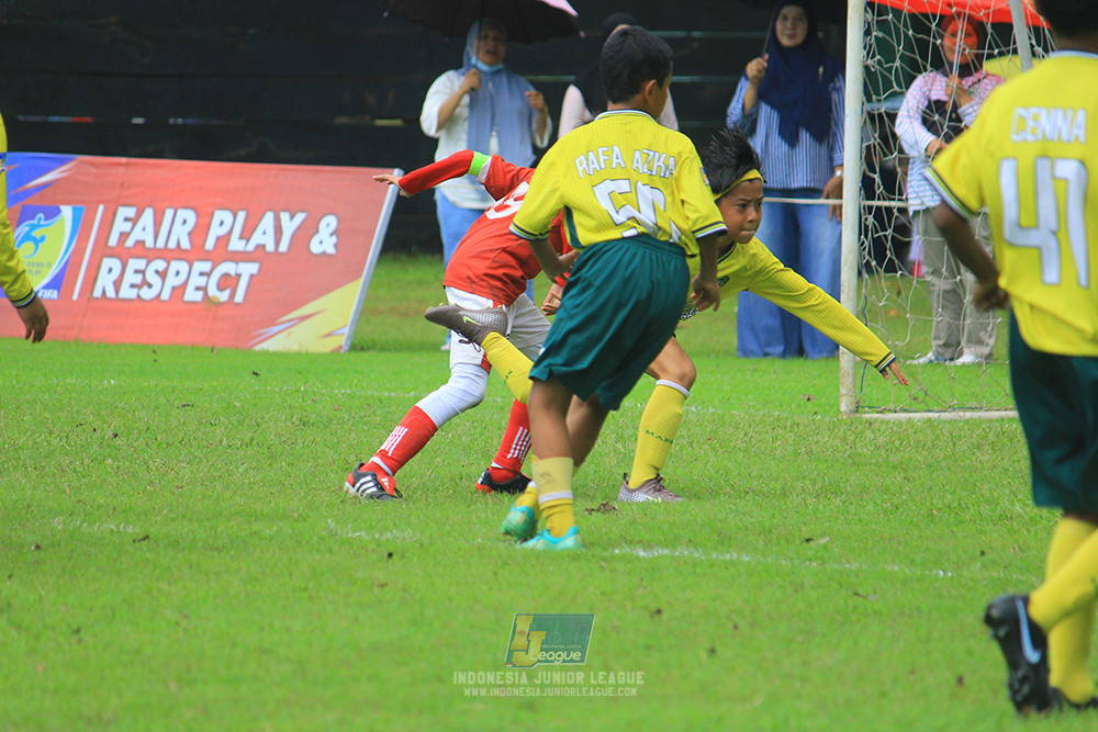 u11 120426 maesa pararaider army vs putra harapan