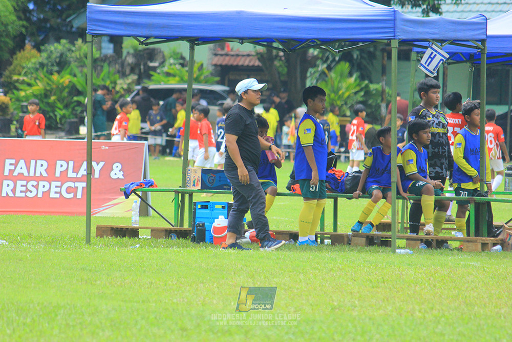 u11 120426 maesa pararaider army vs putra harapan