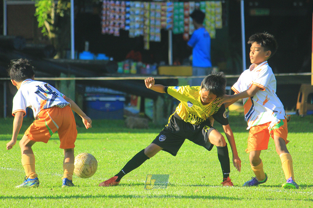 u11 120426 provision soccer school vs timah united