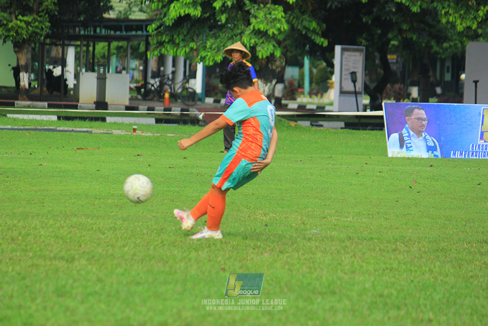 u11 120426 tunas harapan indah sa vs kenzie united