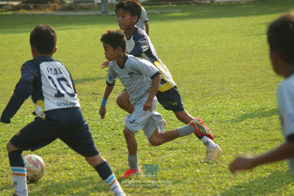 u11 170526 asia football school vs fc decorasiku