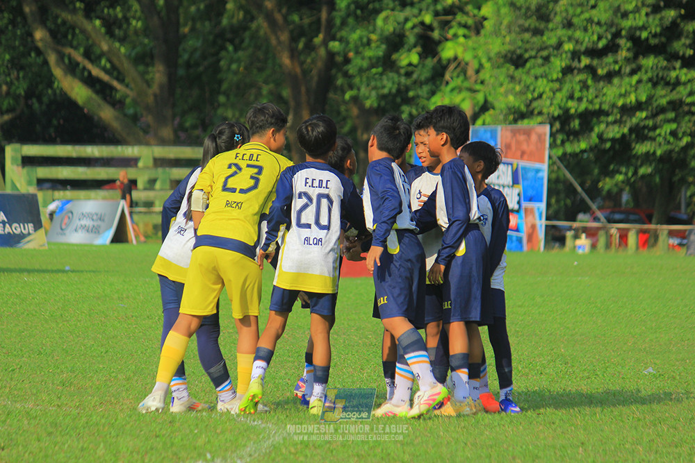 u11 170526 asia football school vs fc decorasiku