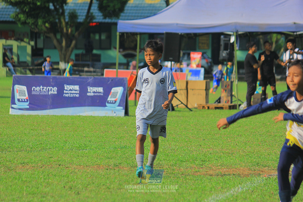 u11 170526 asia football school vs fc decorasiku